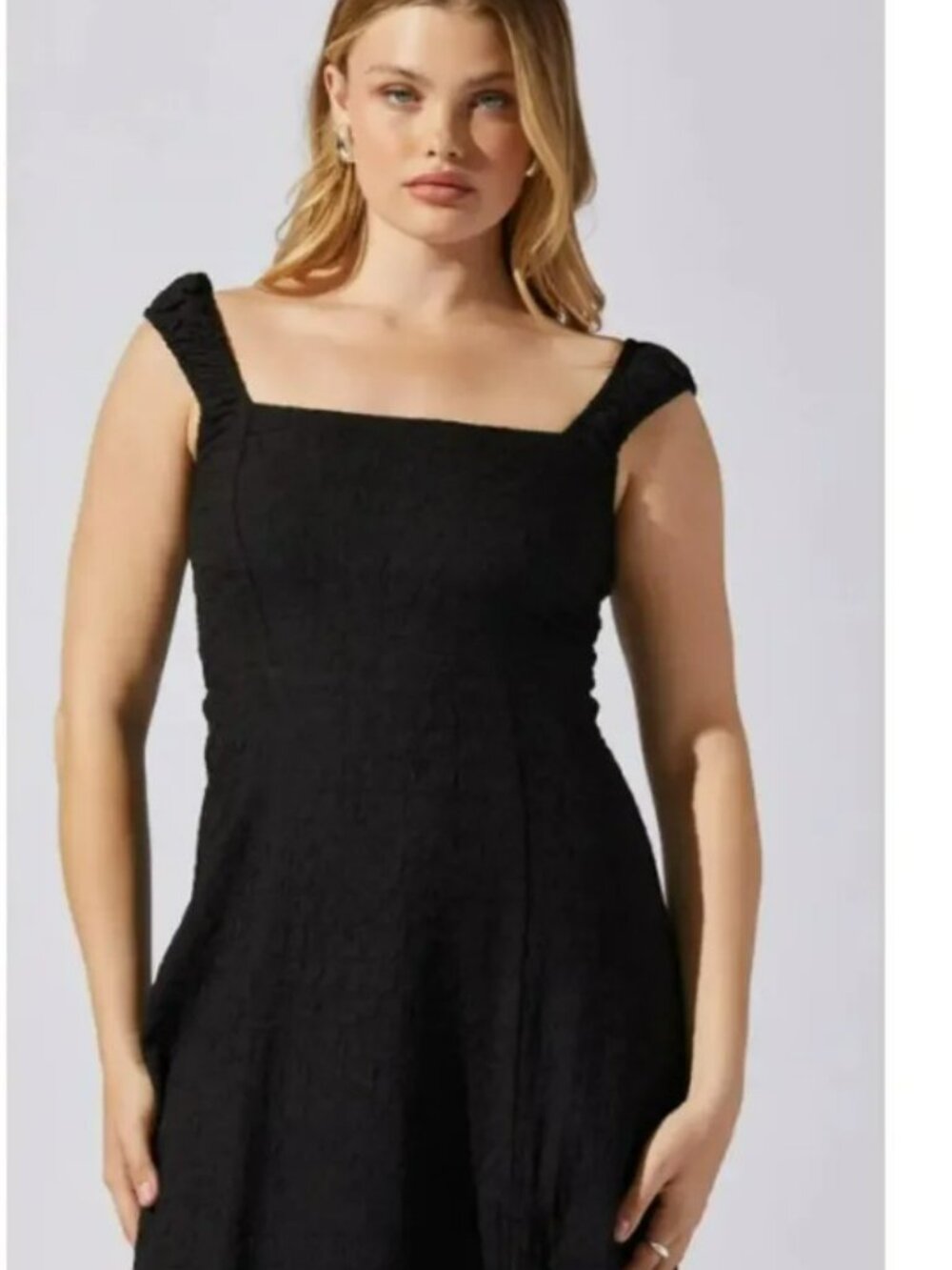ASTR The Label Crinkle Shoulder Maxi Dress